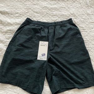 Lululemon Pacebreaker Shorts 8” XL
